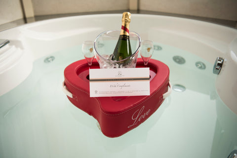 Love Bar Trona – tavolino galleggiante a forma di cuore