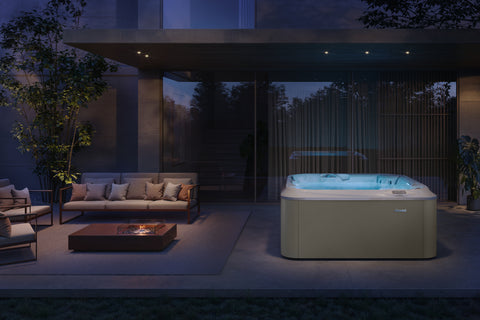 Minipiscina Idromassaggio Jacuzzi® OMNIA™ 6 Posti con Getti PowerPro®, Cromoterapia e Sistema UV-C